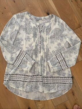Daniel Rainn White Paisley Pintuck Blouse with Eyelet Bands